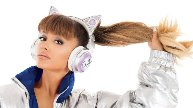 Ariana Grande şi-a suspendat turneul european în urma atacului din Manchester Ariana Grande şi-a suspendat turneul european în urma atacului din Manchester