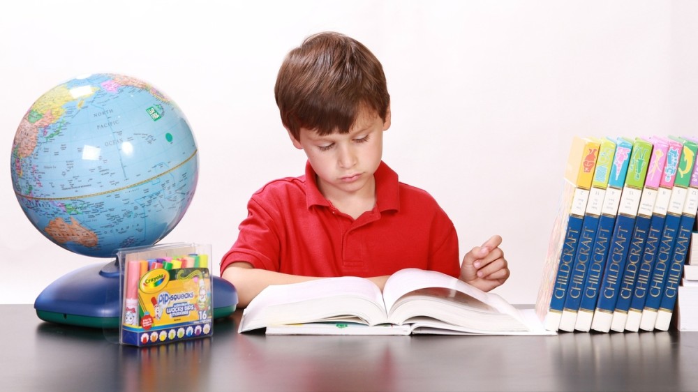 Elevii de clasa a V-a vor avea manual la Educaţie fizică. Decizia criticată de părinți