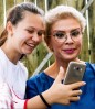 Teo Trandafir, într-o fotografie specială alături de fiica sa, Maia, mama și bunica sa