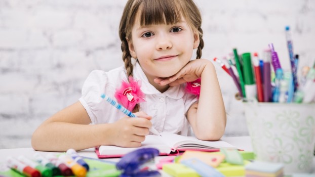 Cum amenajezi corect biroul copilului. Cât de importantă este înălțimea scaunului