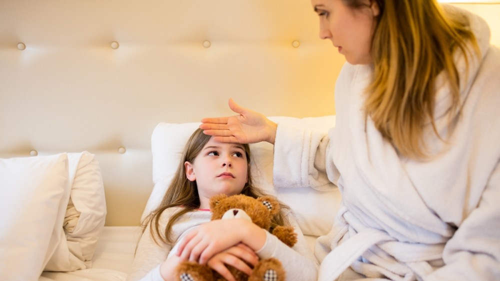 Cele mai frecvente afecțiuni care apar la copii în preajma Crăciunului. Recomandări pentru părinți