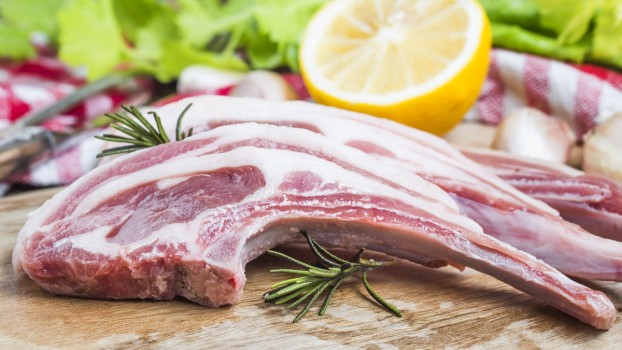 De la ce vârstă poate consuma un copil carne de miel? Recomandări pentru masa de Paști