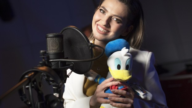 Lidia Buble interpretează coloana sonoră din serialul “Povestirile Rățoiului”, la Disney Channel Lidia Buble interpretează coloana sonoră din serialul “Povestirile Rățoiului”, la Disney Channel